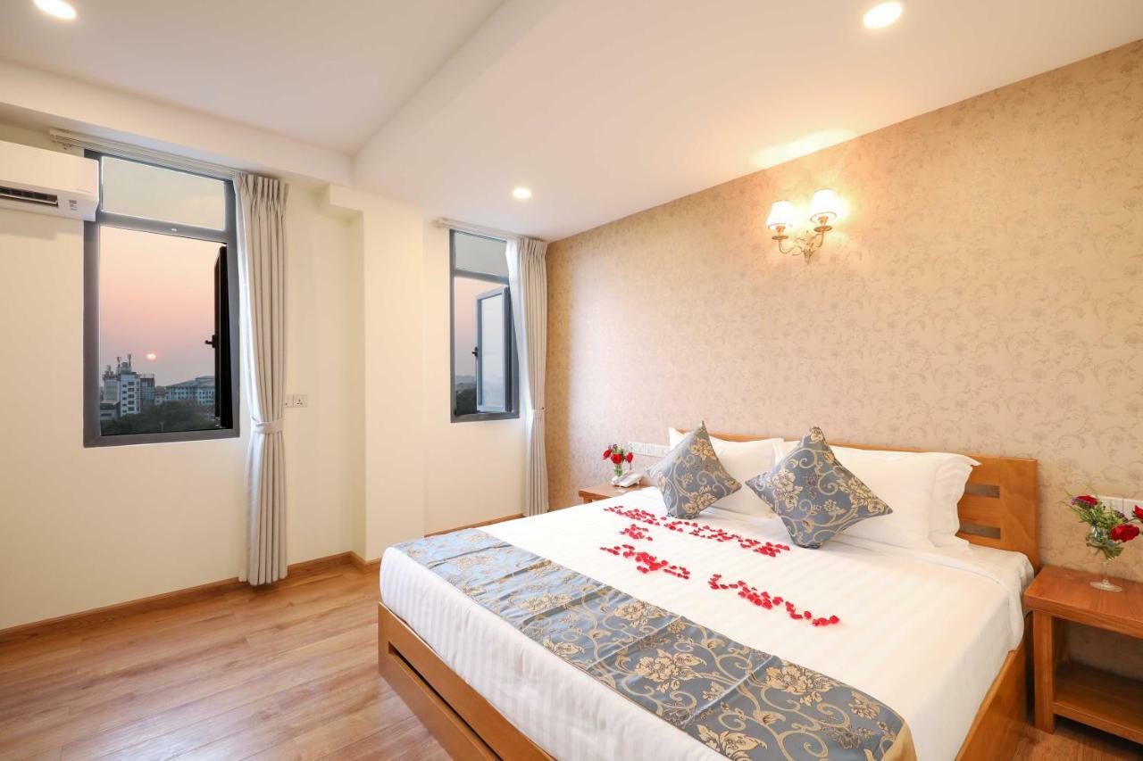 יאנגון Inya View Hotel מראה חיצוני תמונה
